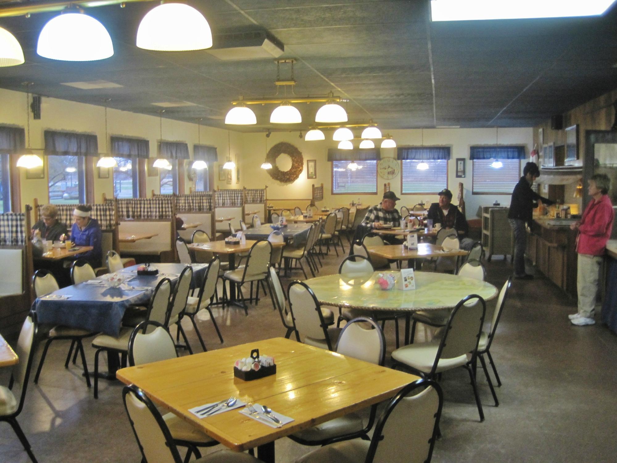 H & H Bakery & Restaurant of Augres