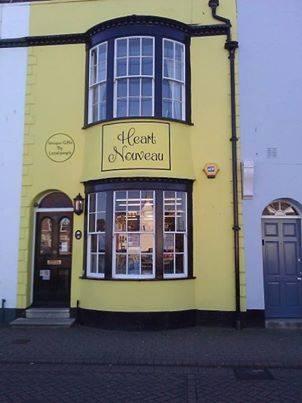 Heart Nouveau