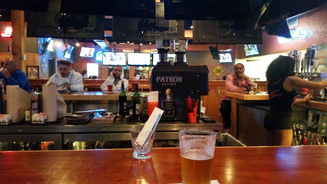 Hooters