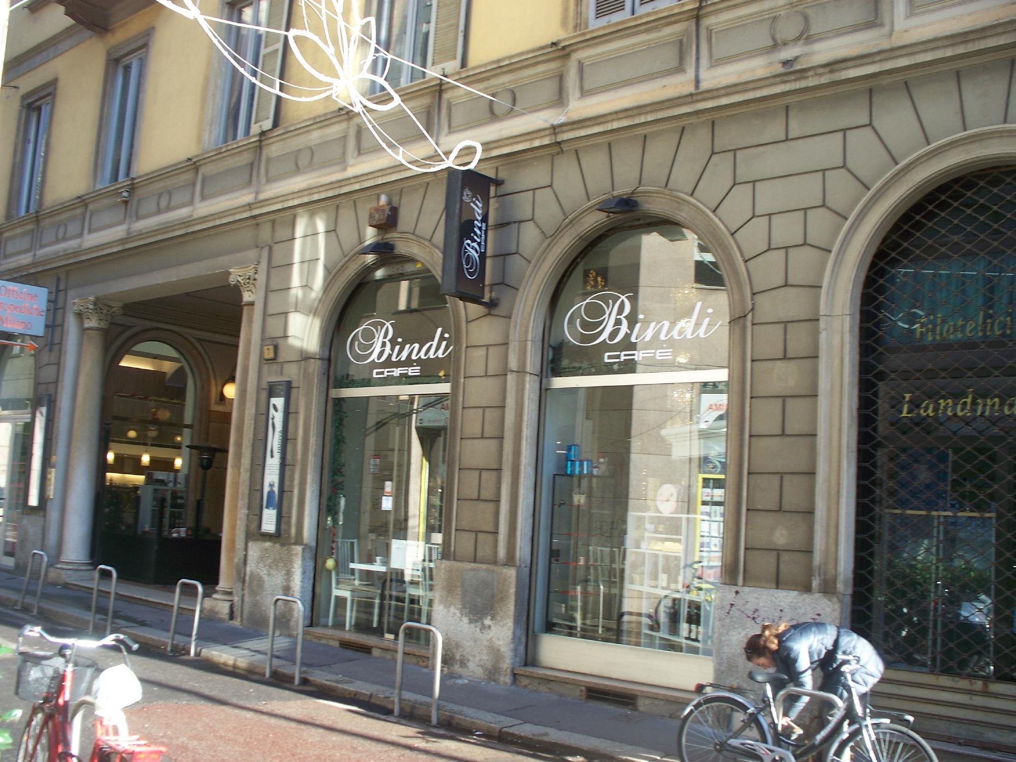 BINDI CAFÉ