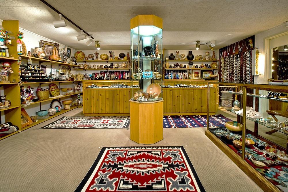 Hoel's Indian Shop