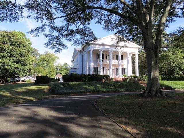 Photo by OneAddictedTraveler