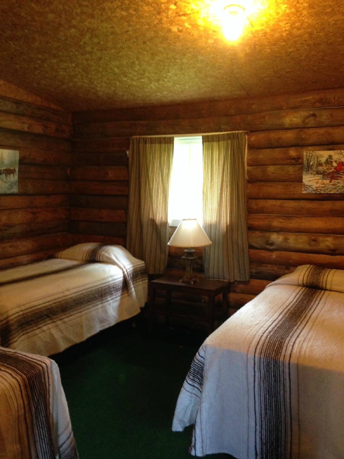 Country Camping & Cabins