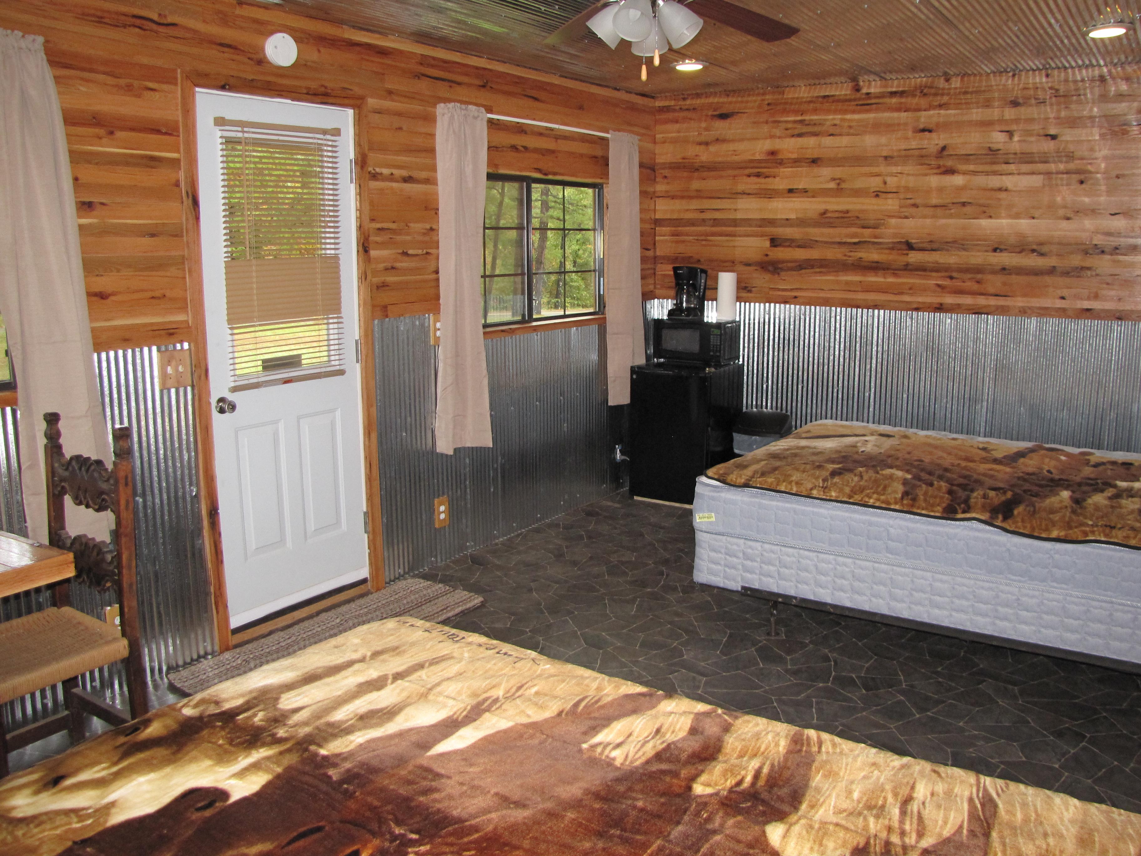 Pinecrest Campground & Cabins