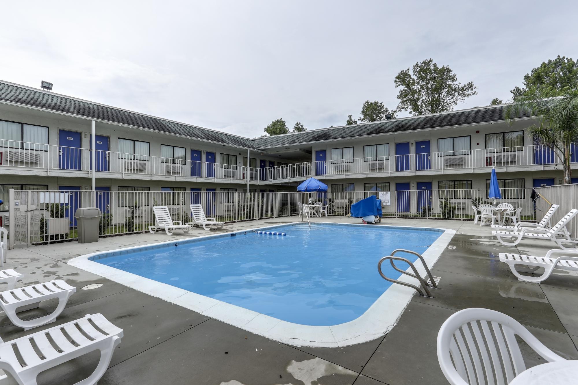 Motel 6-Port Allen LA - Baton Rouge