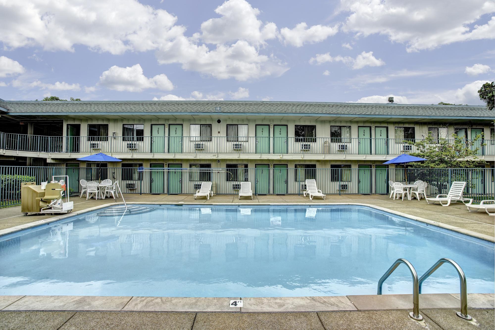 Motel 6 Nashville - Goodlettsville