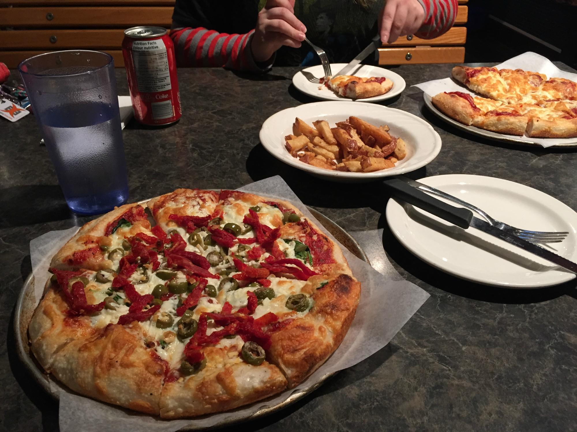 Lou Lou's Pizzeria