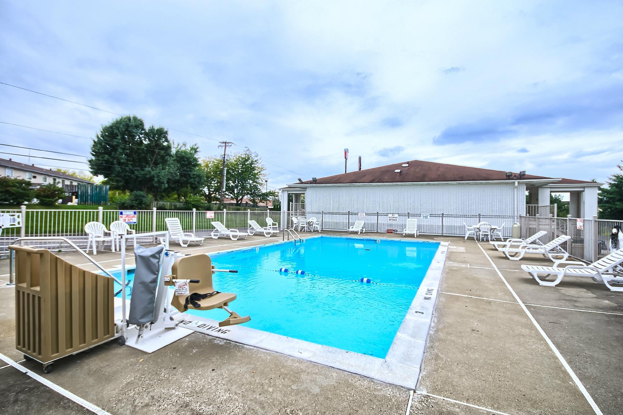 Motel 6-Lexington KY - East I-75