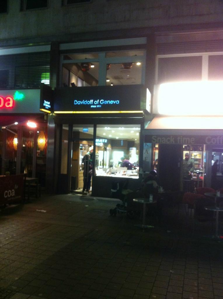 Davidoff Flagship Store