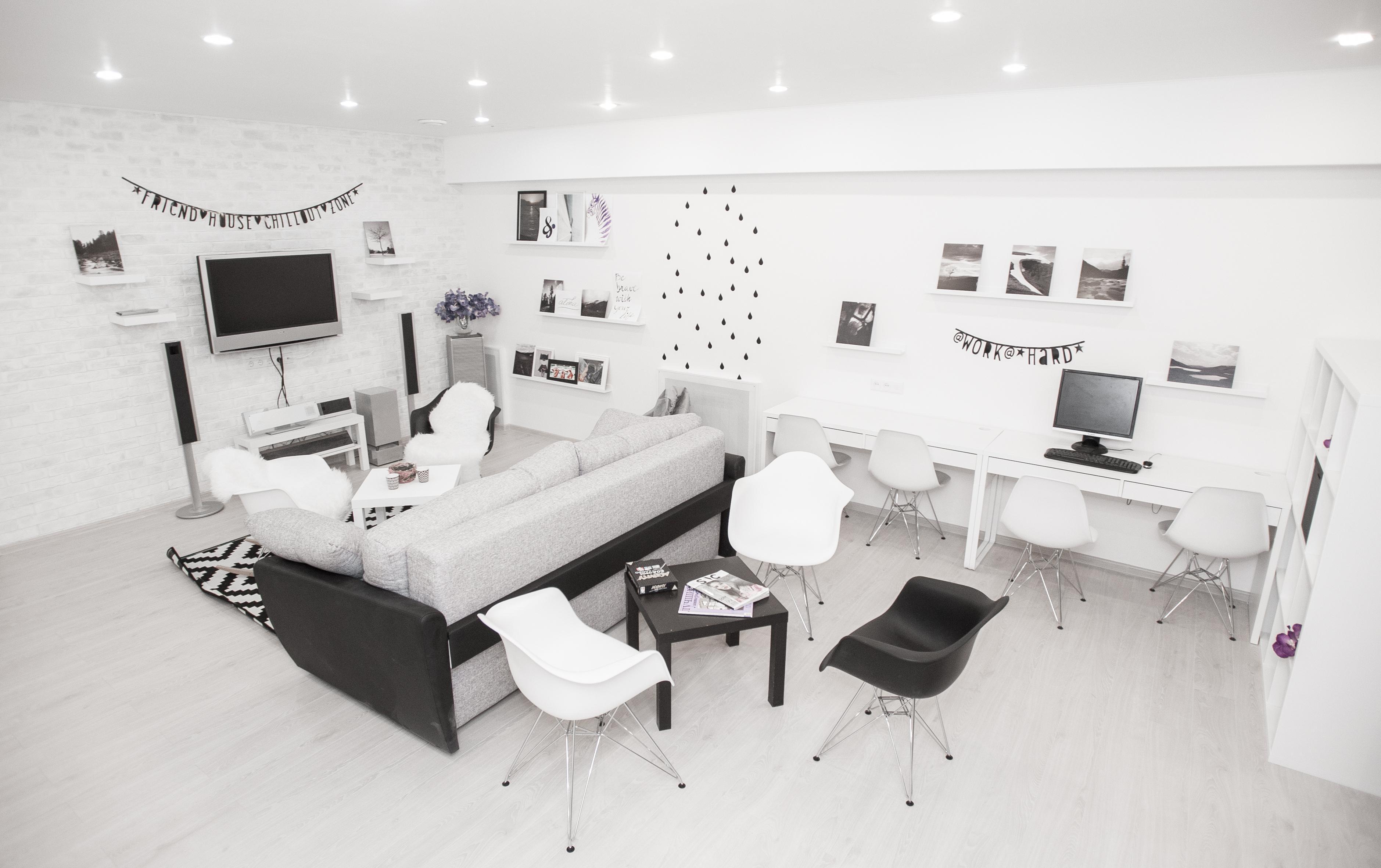 Friend House Hostel / Atmosphere on Petrovka