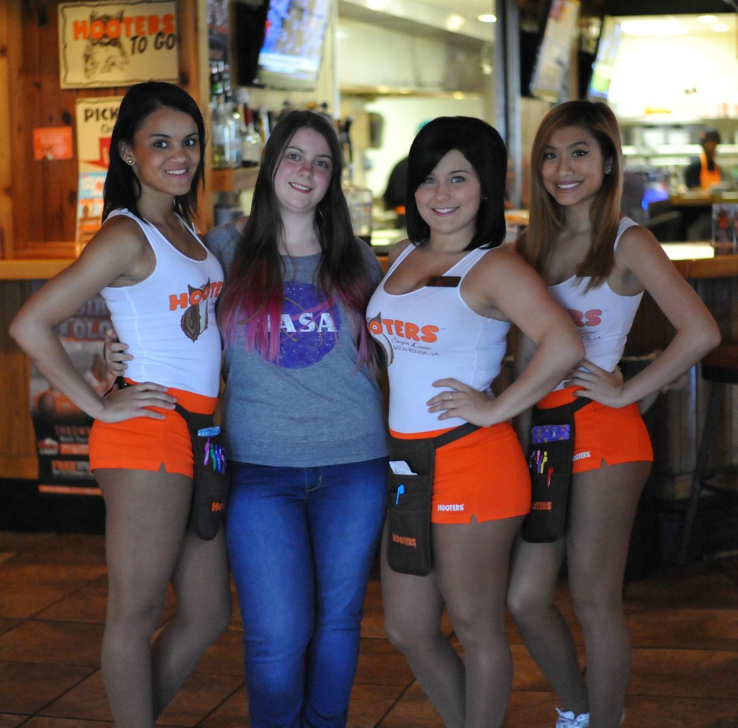 Hooters