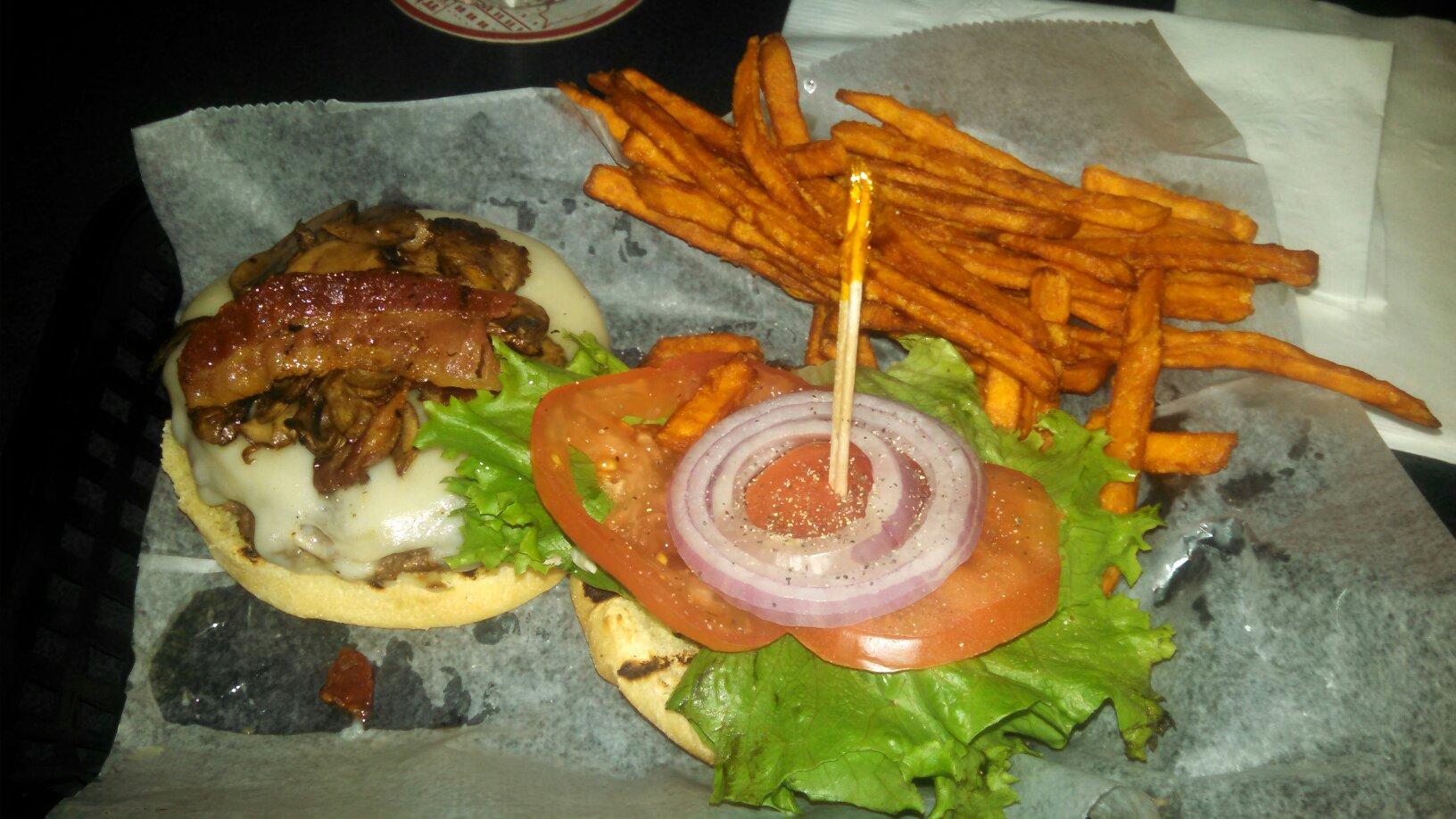 Sliders Grill & Bar