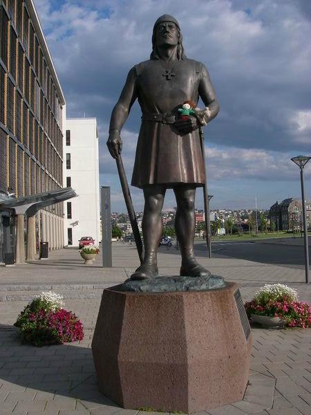 Leiv Eiriksson Statue