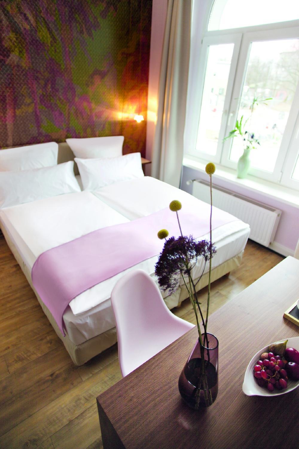 Fritz im Pyjama Hotel