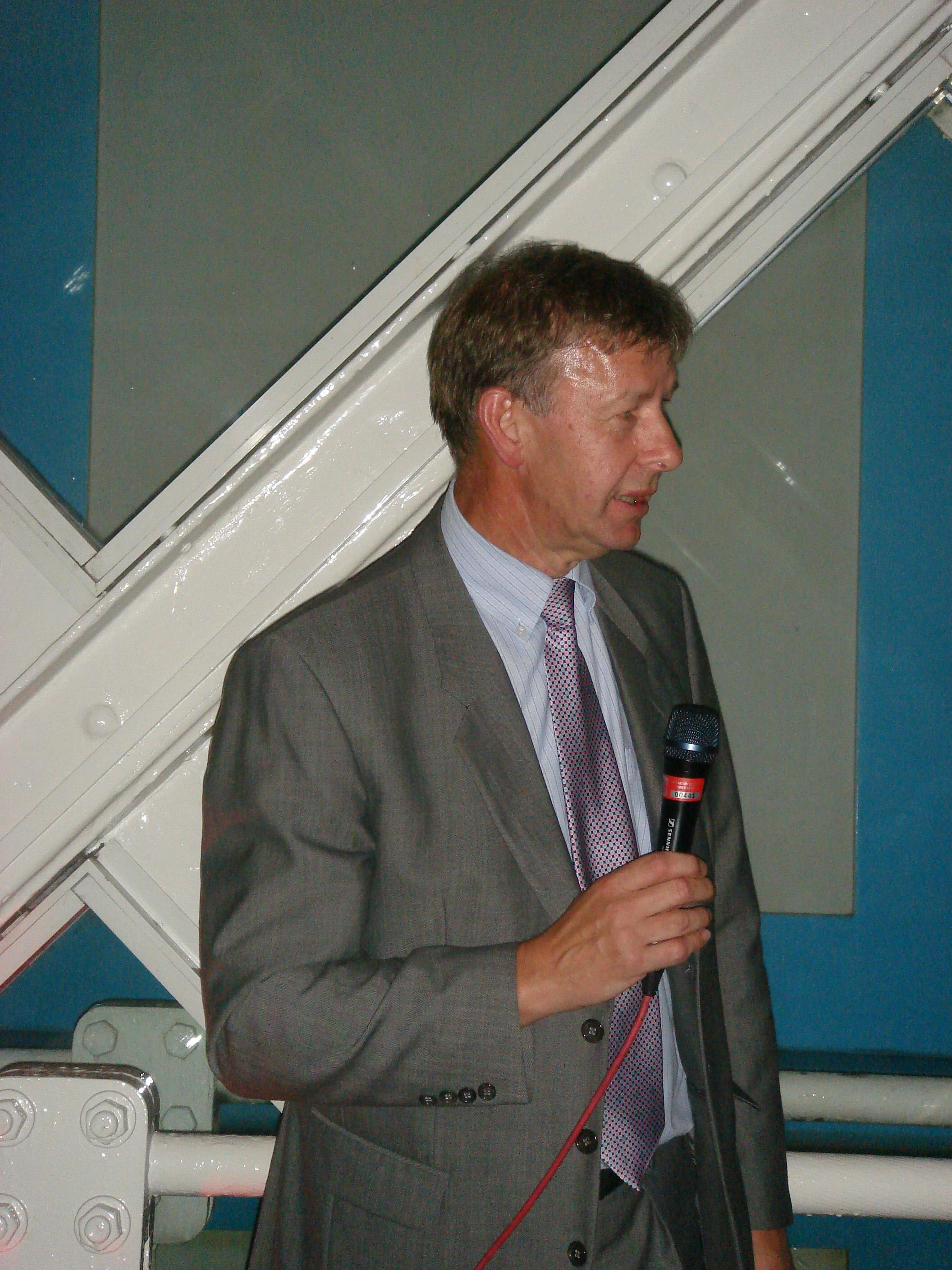 Exploring London Tours