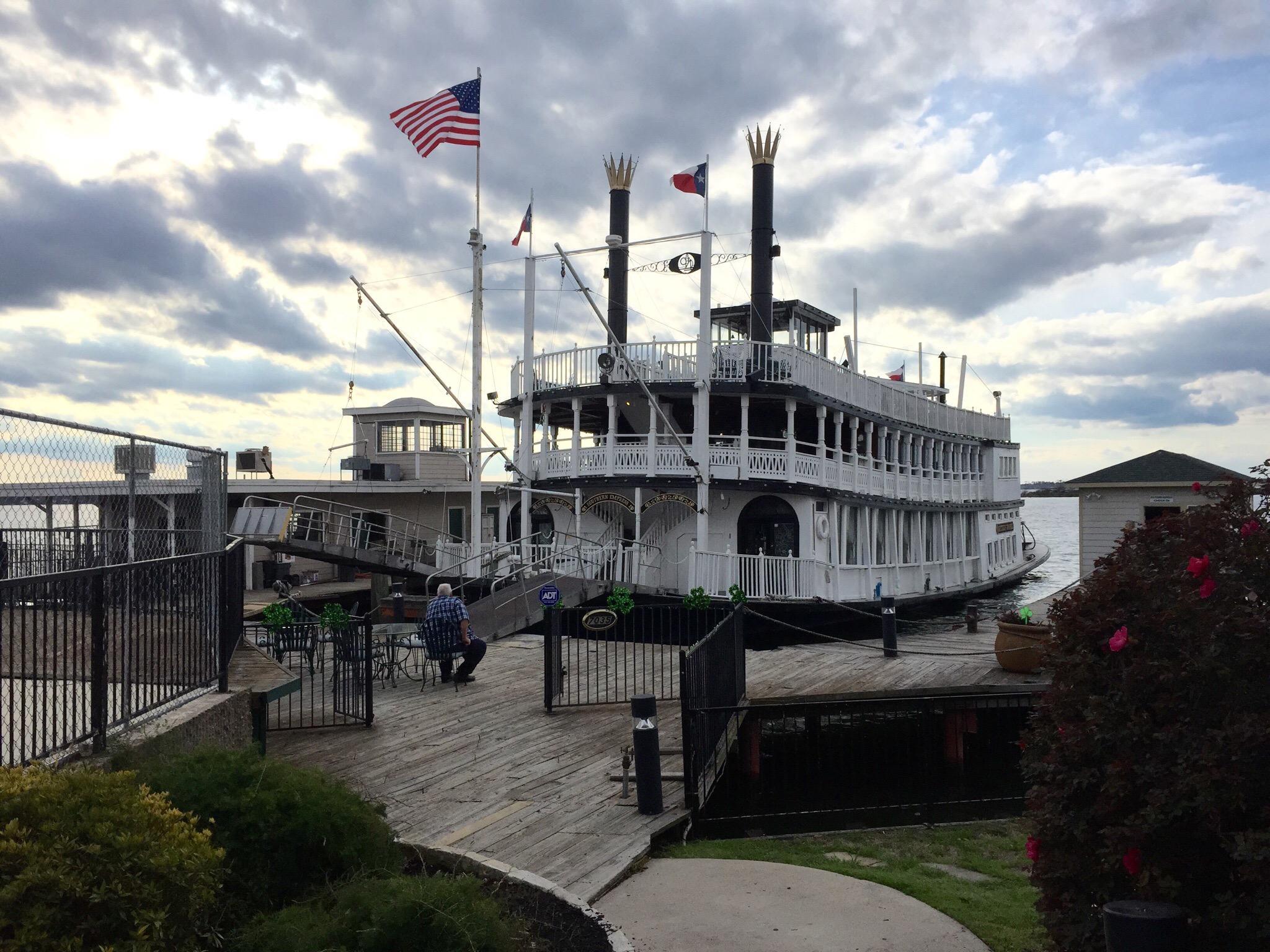 Southern Empress Cruises