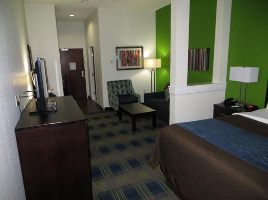 Comfort Inn & Suites Victoria North