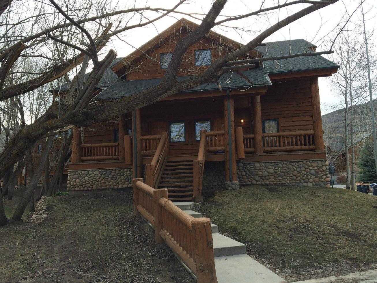 Timber Wolf Lodges