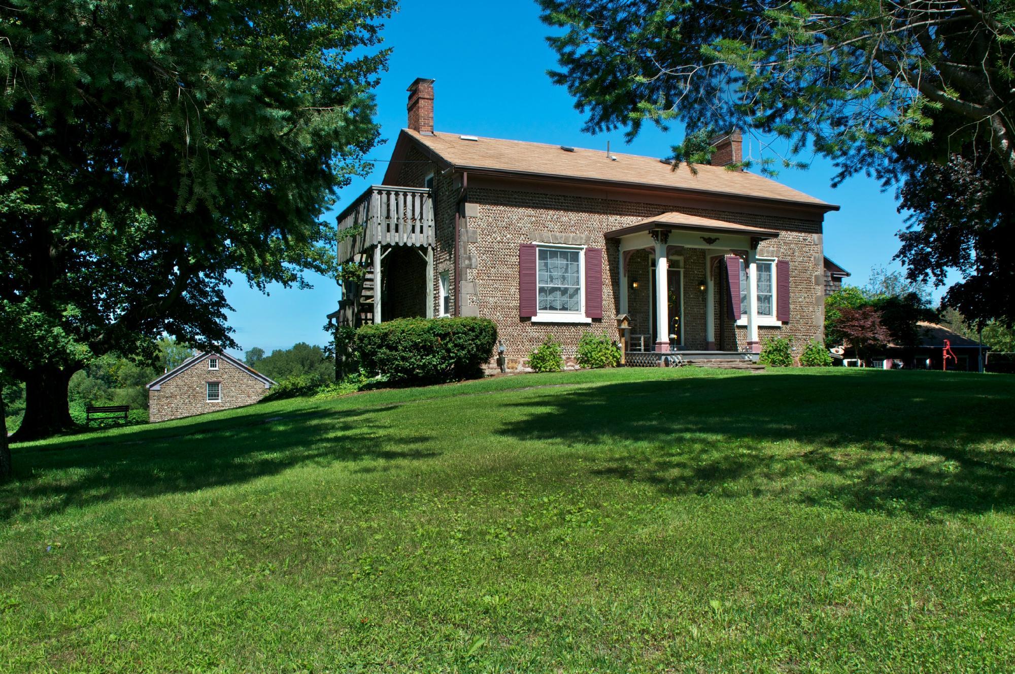 Maxwell Creek Inn Bed & Breakfast