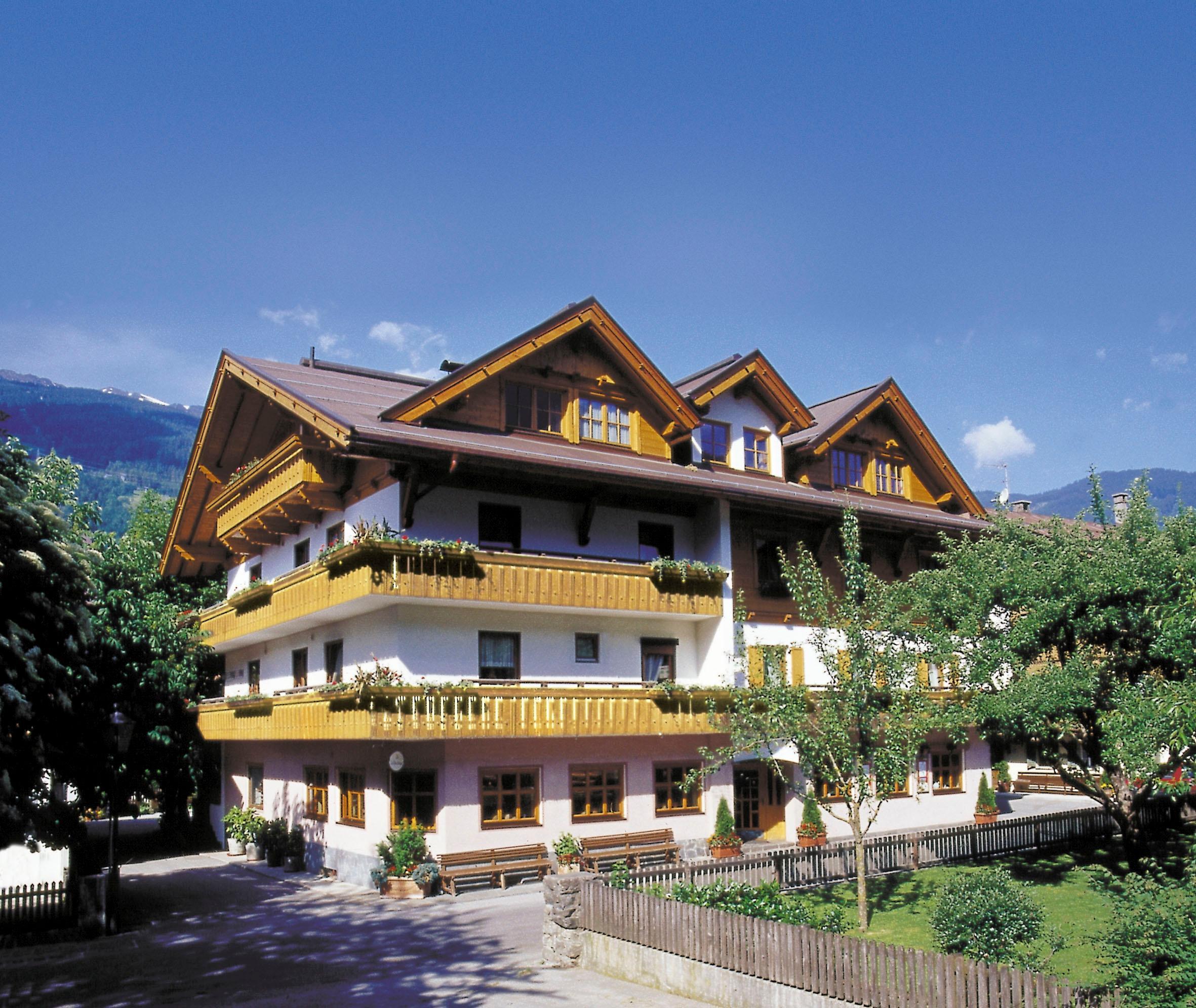 La Pasta Hotel Restaurant