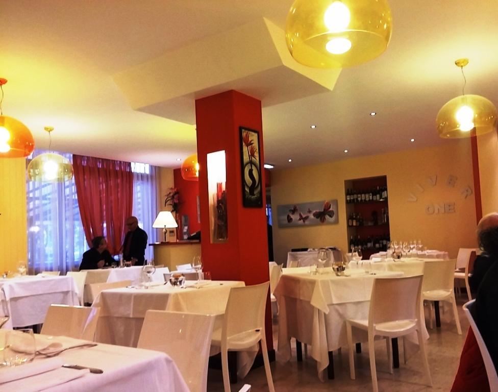 Viver One Restaurant