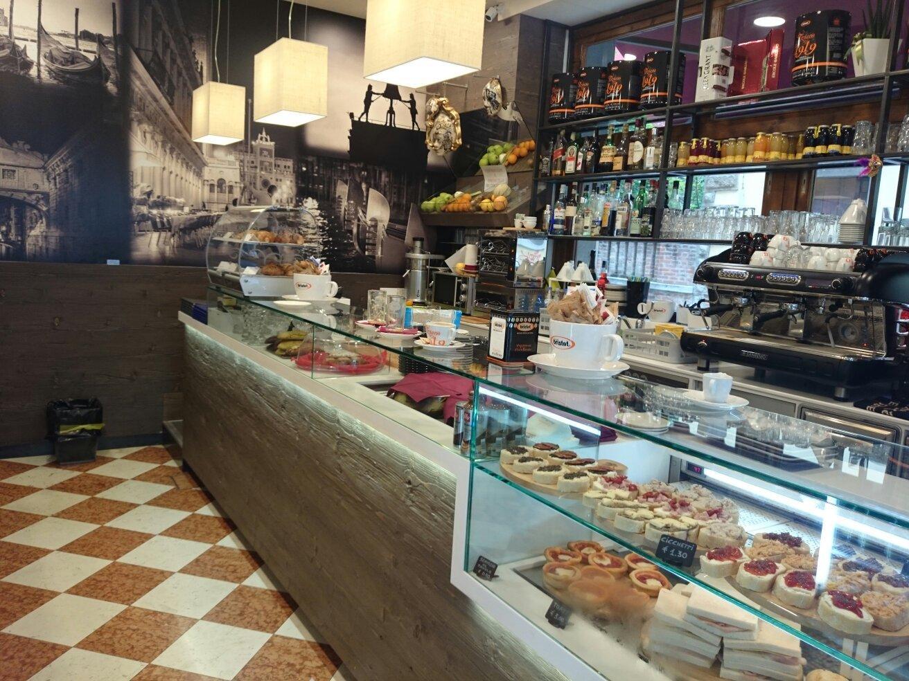 Caffetteria Cicchetteria Ai Do Scaini