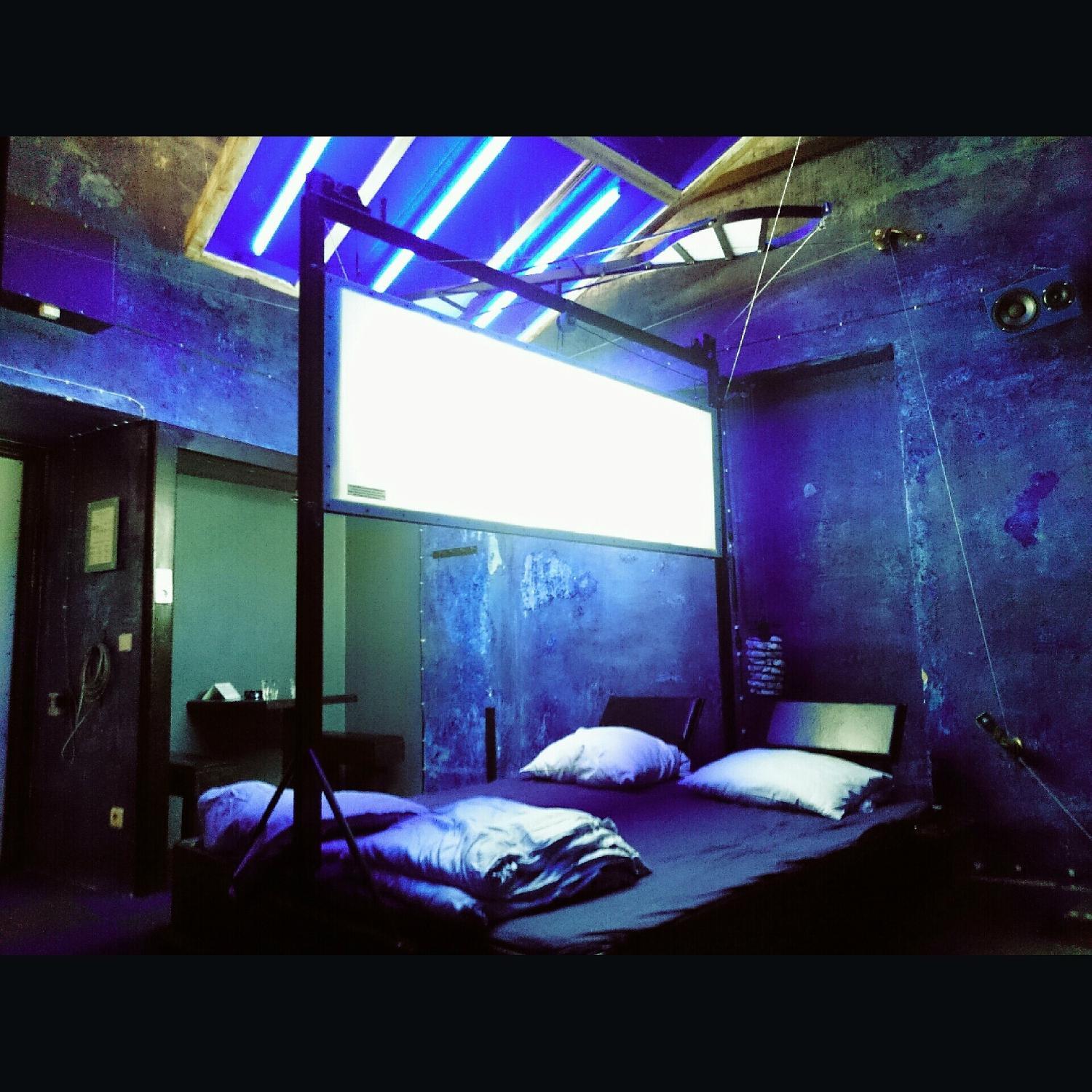 Propeller Island City Lodge