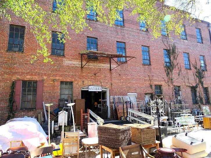 Scarlett's Upholstery & Antiques