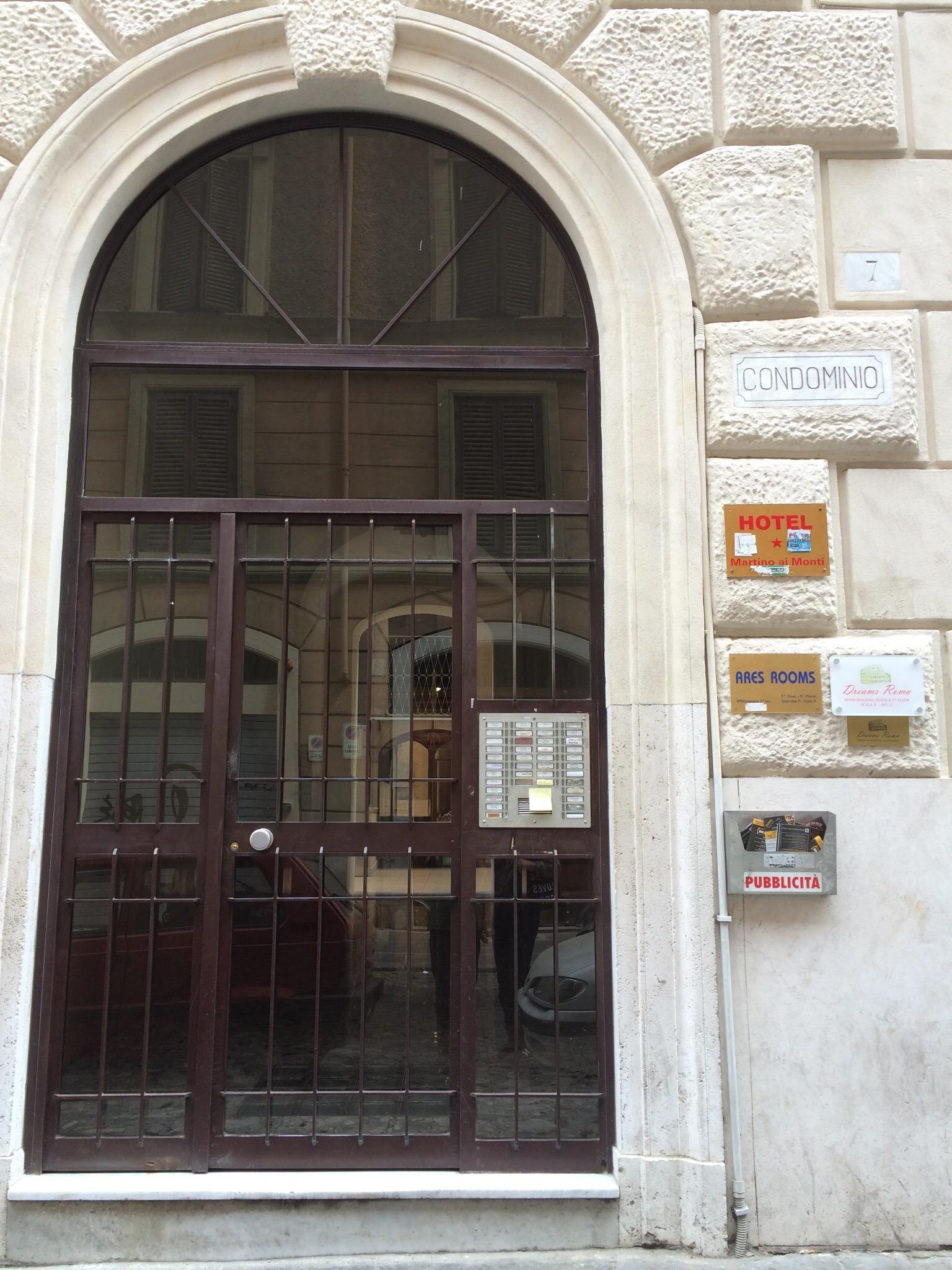 Photo by DamienMessager