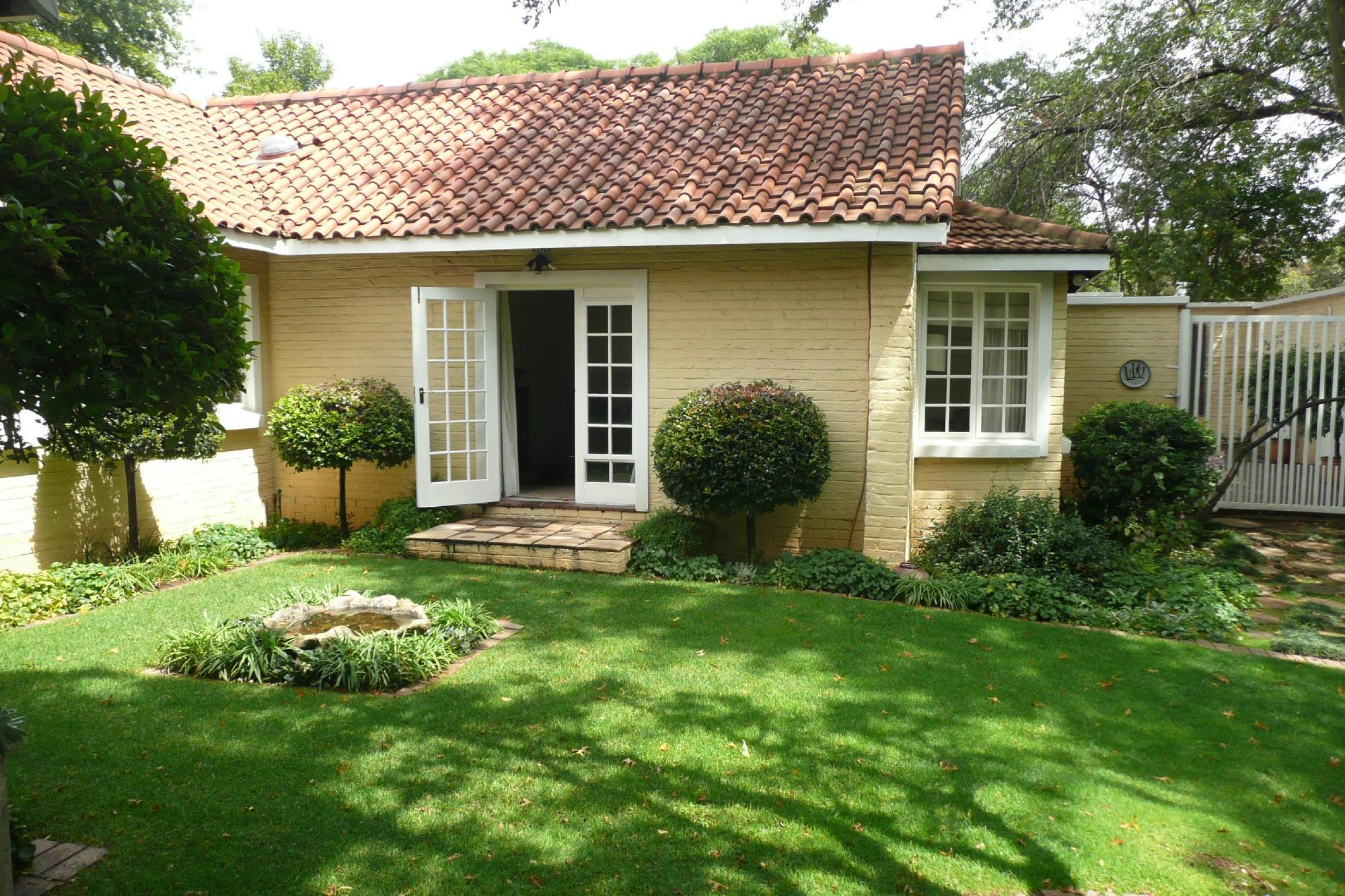 Pin Oaks Bed and Breakfast