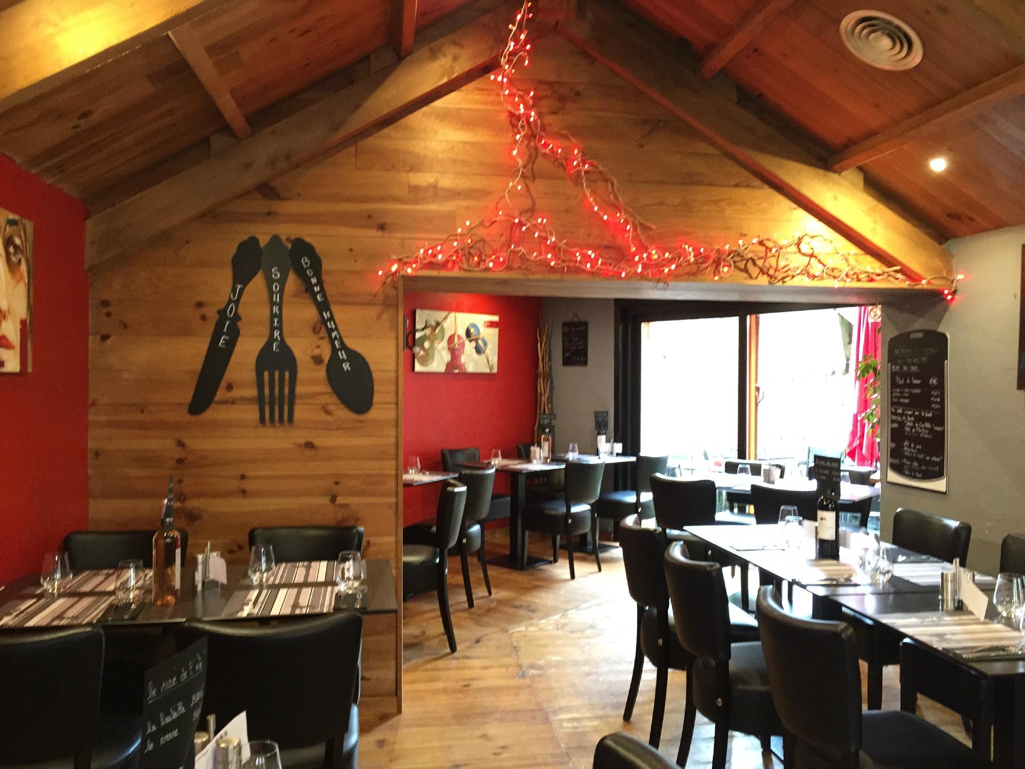 Les Bouchees Doubles