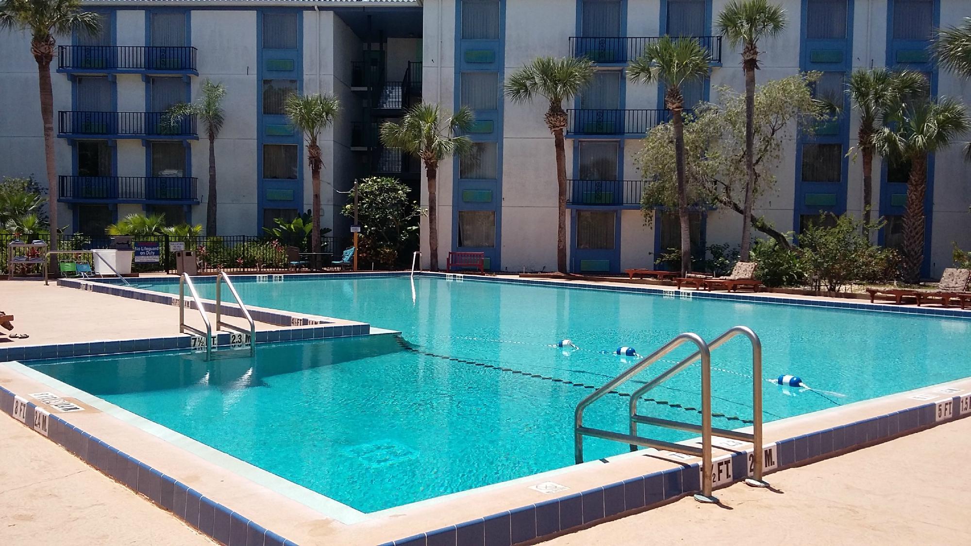 Monumental Movieland Hotel