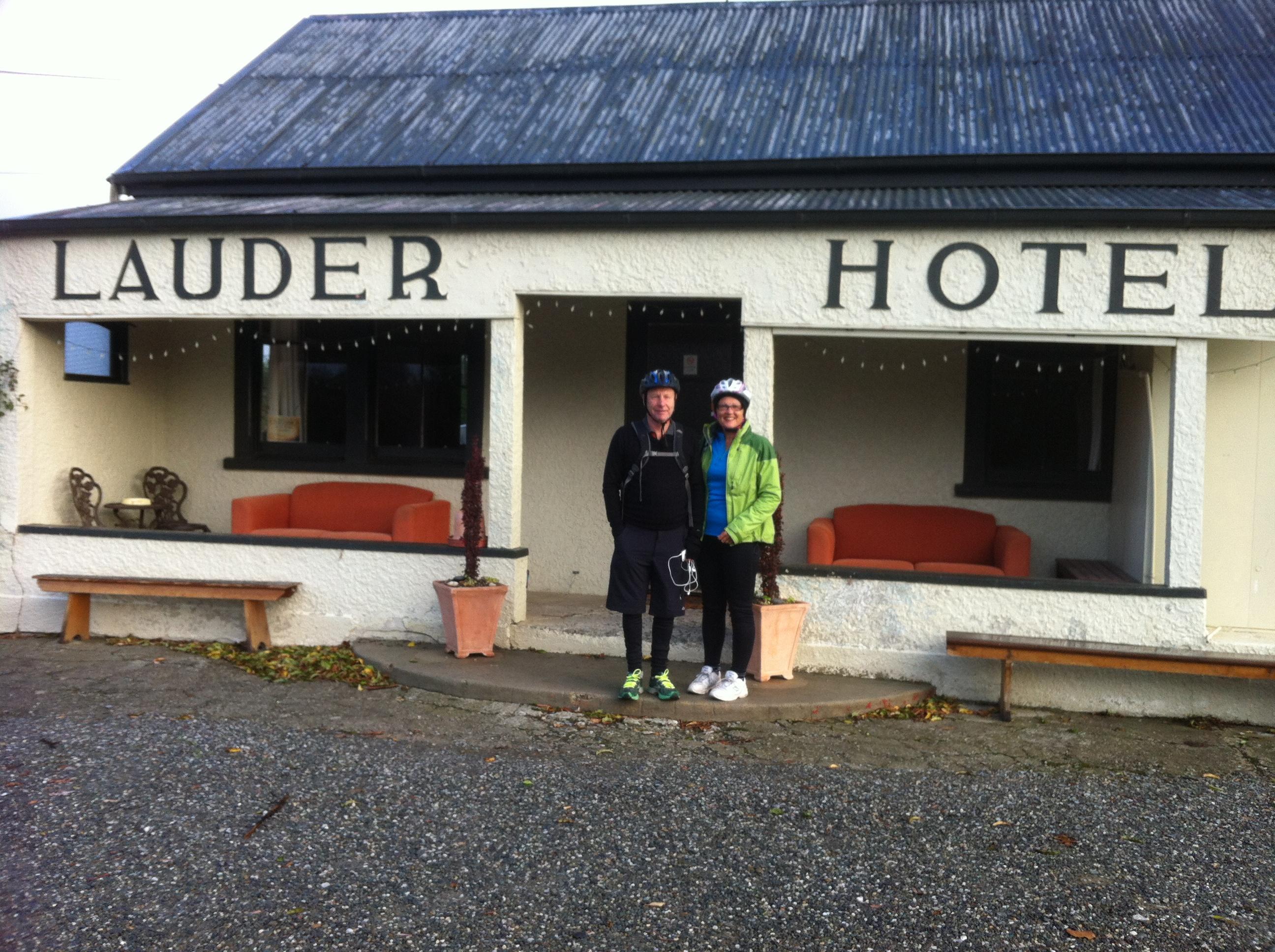 Lauder Hotel