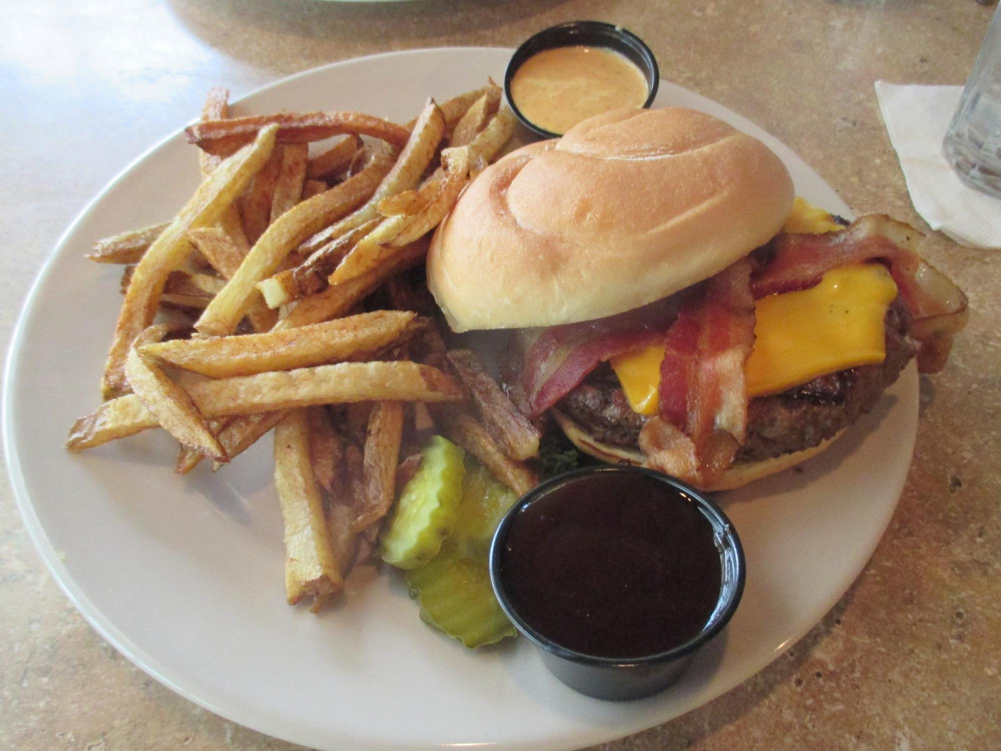 Big Louie's Bar And Grill