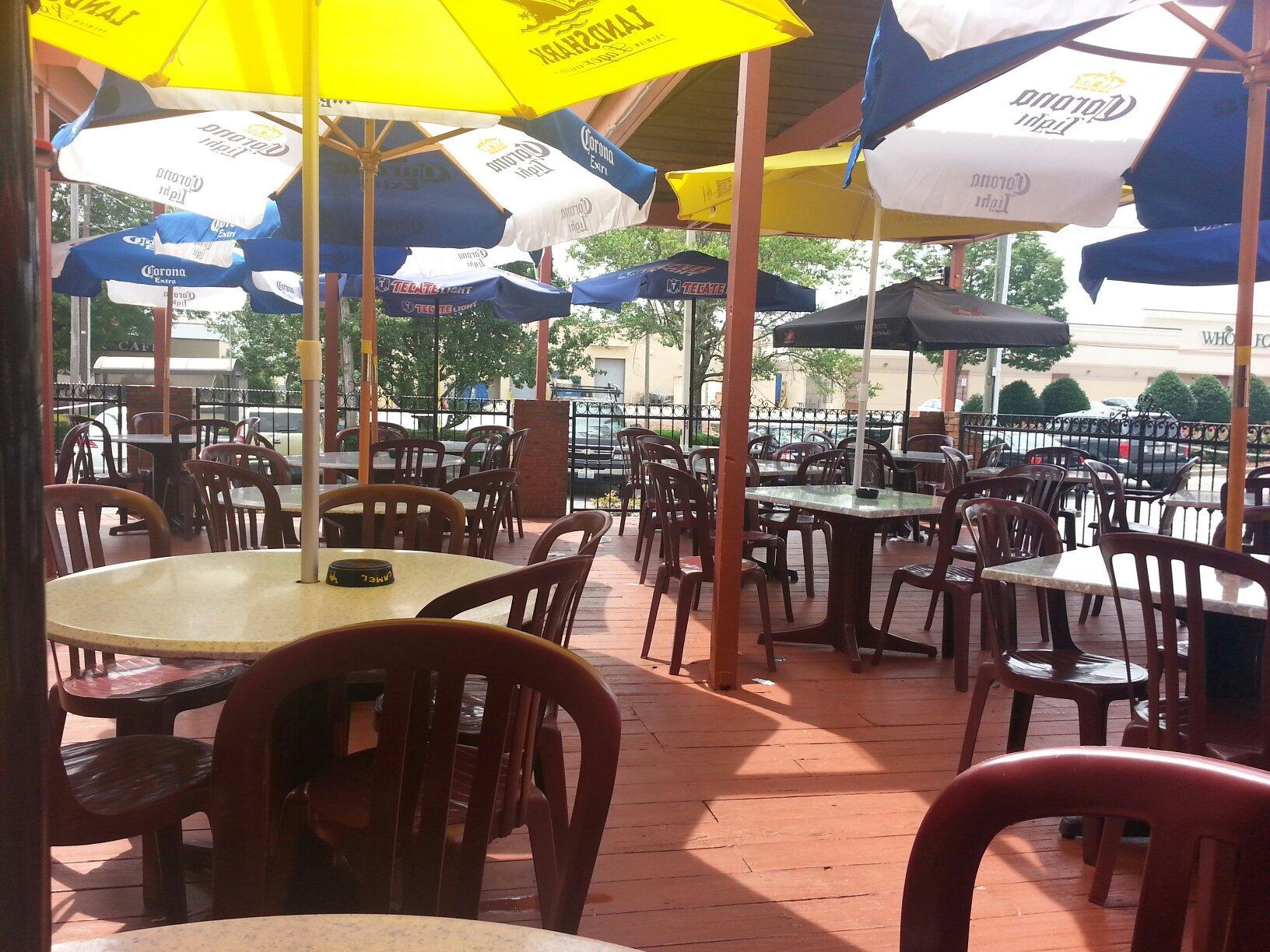 El Azteca Mexican Restaurant