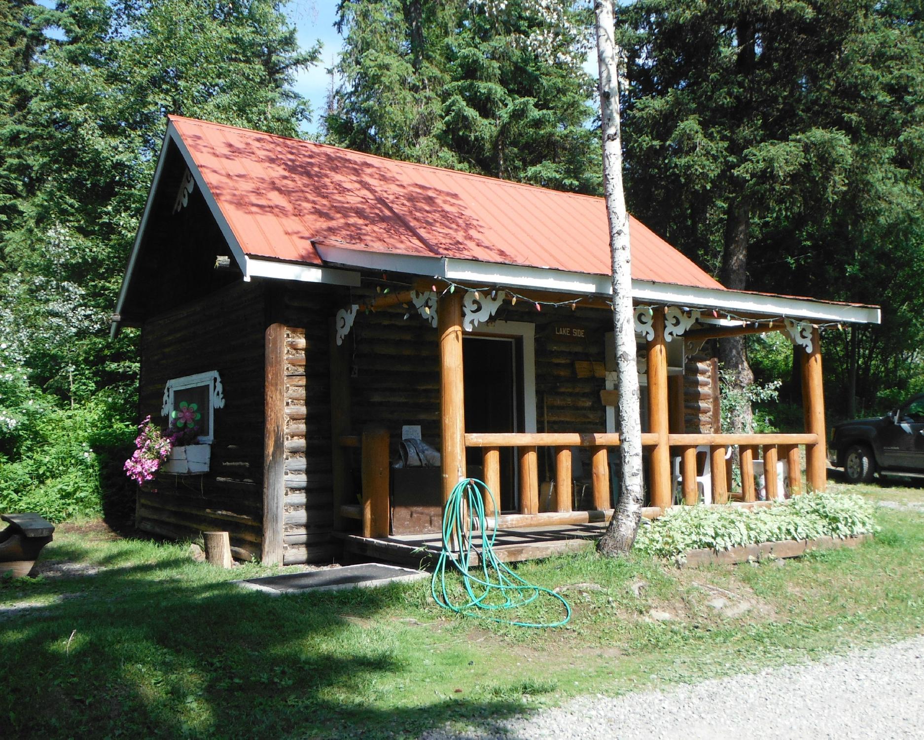 Knouff Lake Wilderness Resort