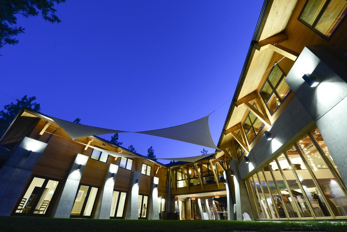 Bottega Farm Inn & Studio