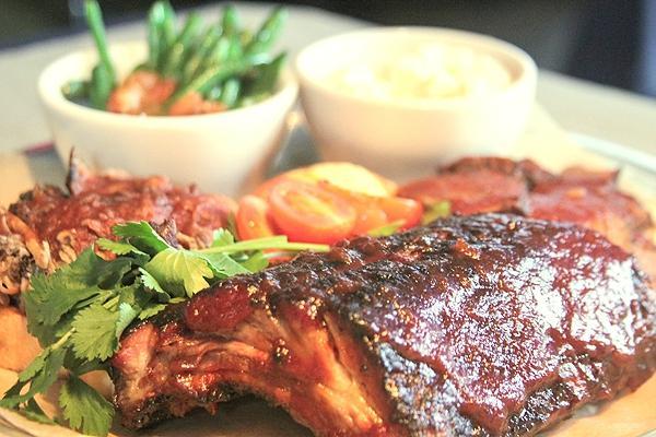 Oak and Embers Tavern