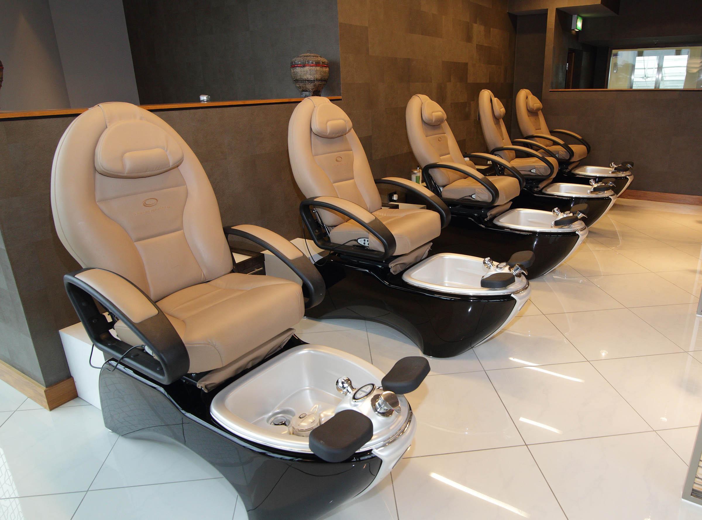 Edvard & Pink Level 5 Spa