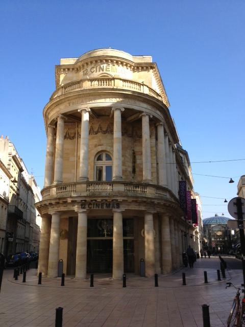 Mega CGR Le Français