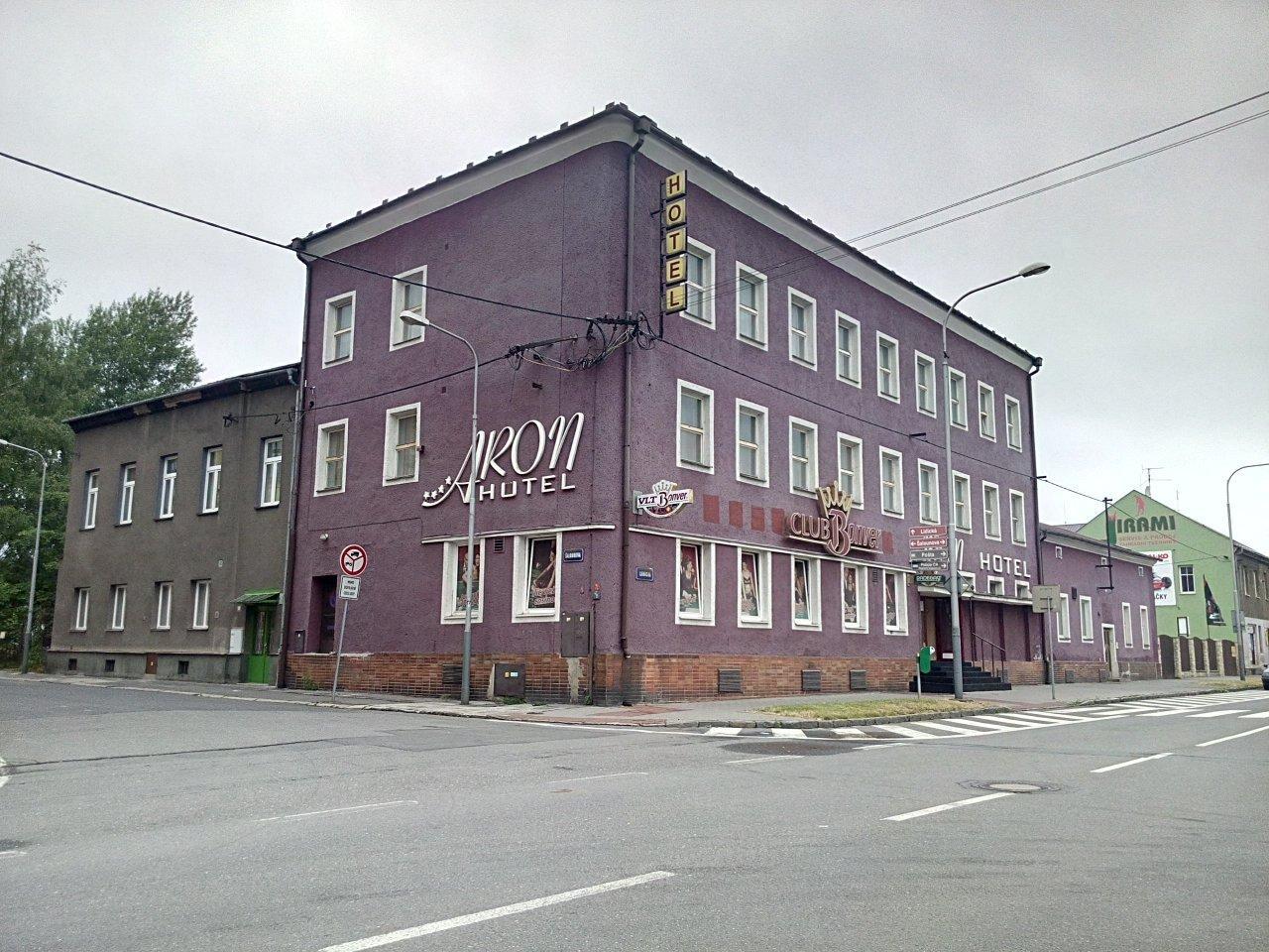 Hotel Aron