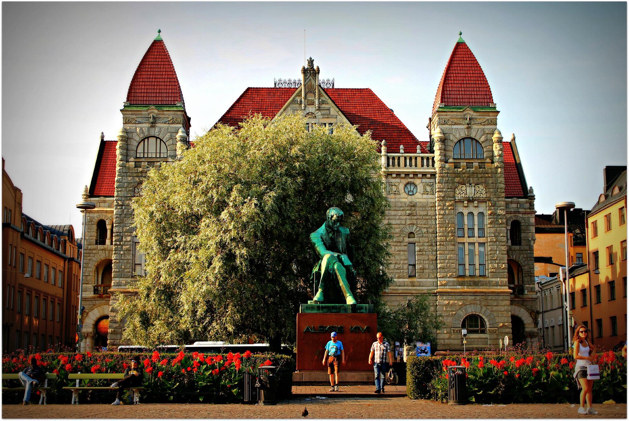 Finnish National Theater (Suomen Kansallisteatteri)