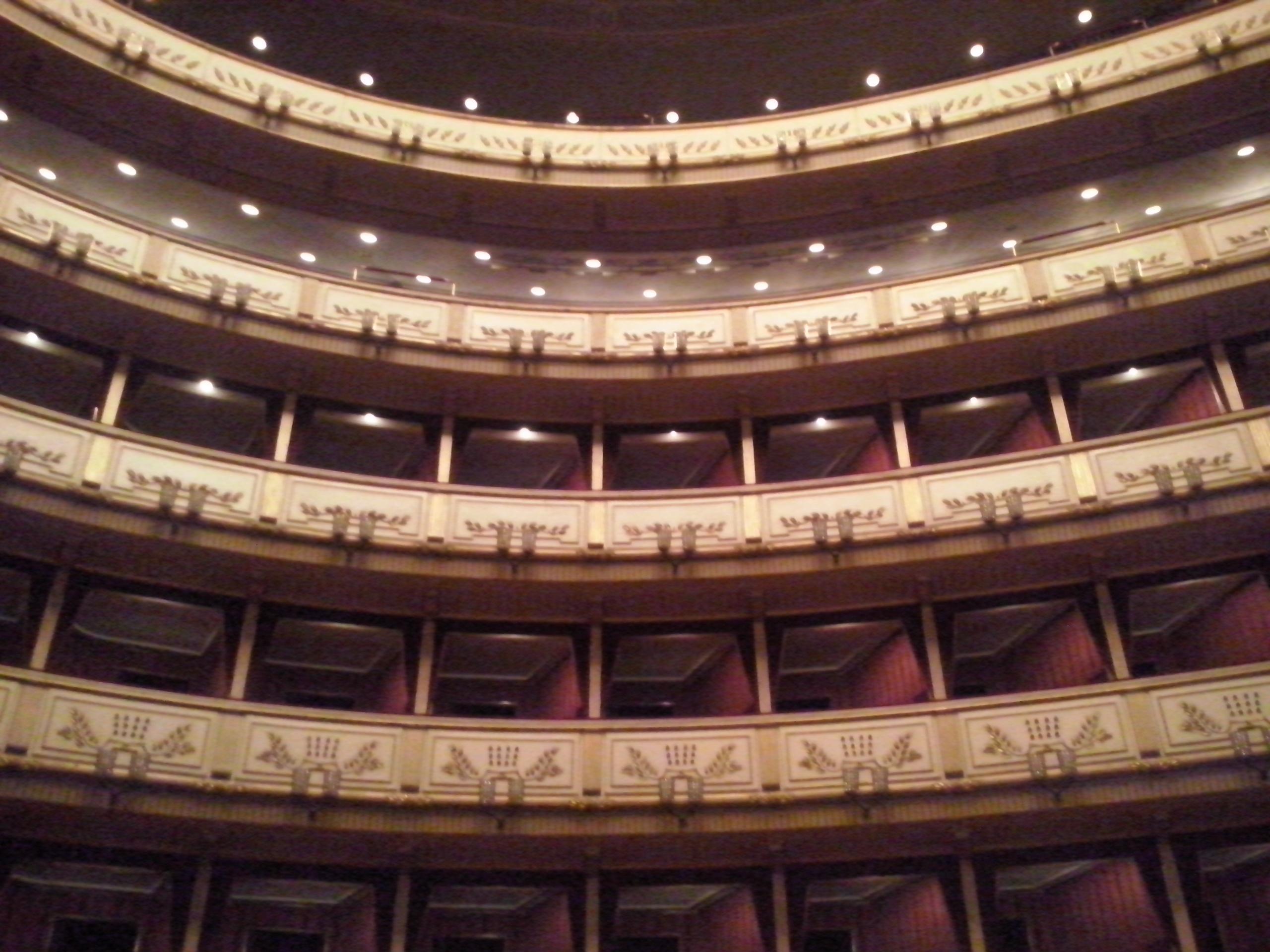 Tours of the Staatsoper