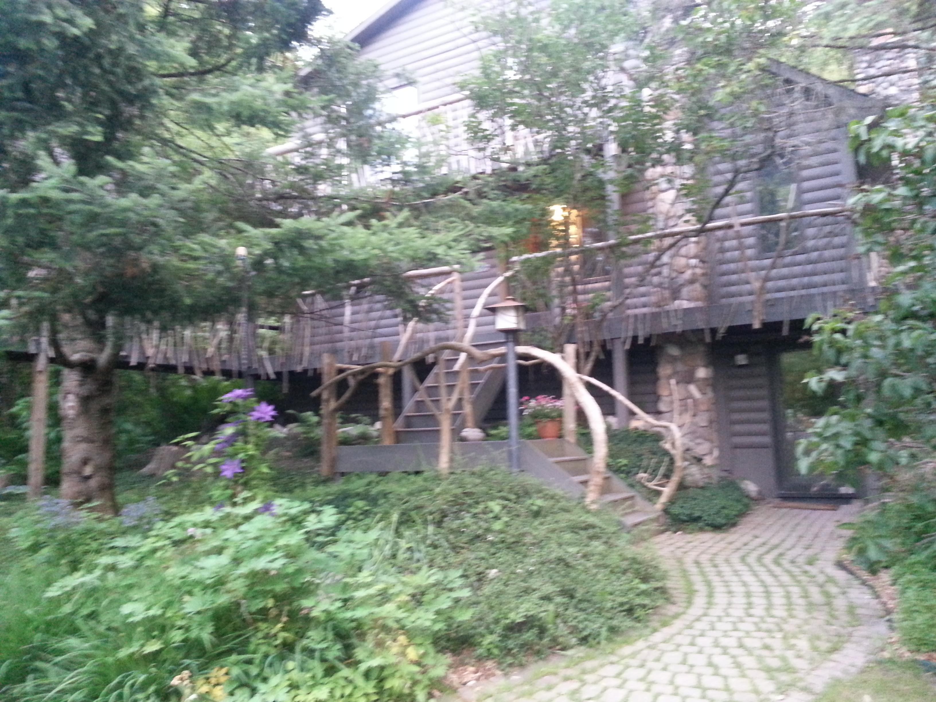 Whispering Waters Bed & Breakfast Retreat