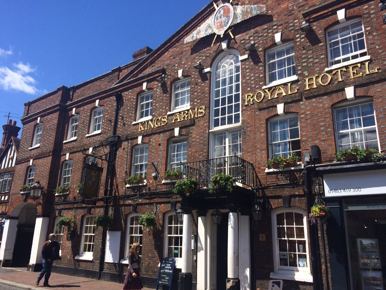 Kings Arms And Royal Hotel