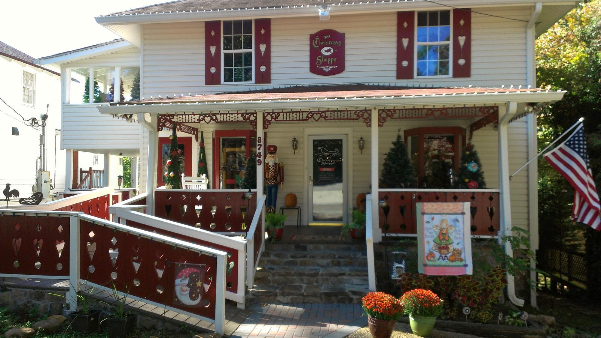 Helen Christmas Shoppe