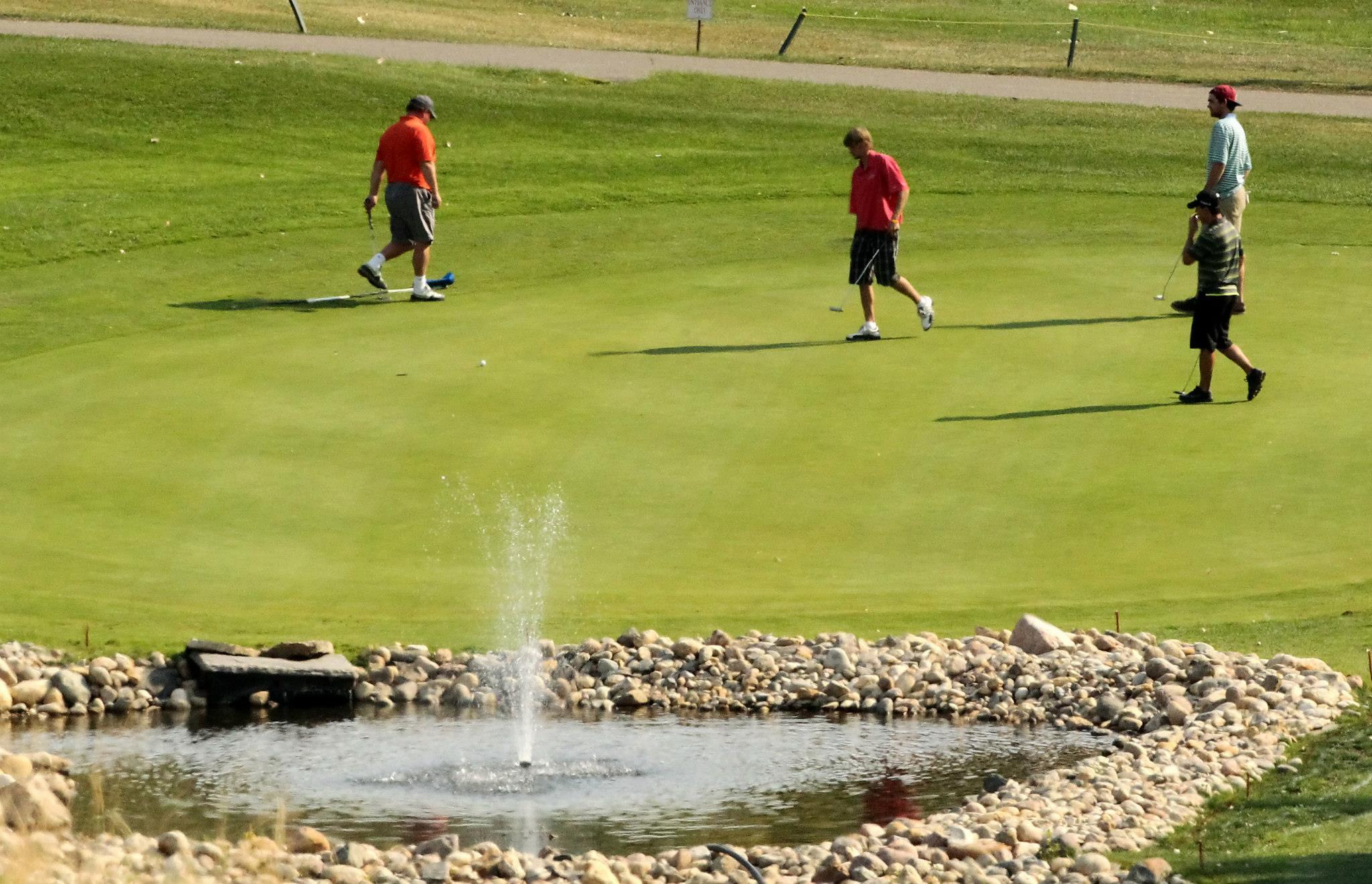 Elmwood Golf and Country Club