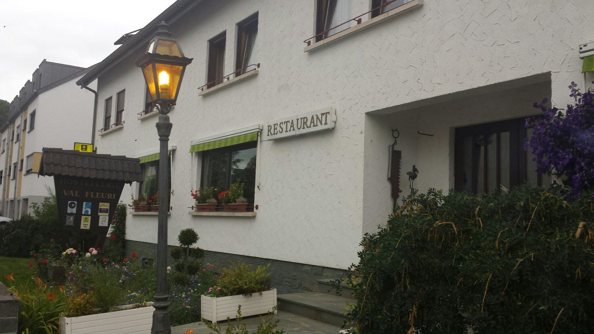 Logis Hostellerie Val Fleuri