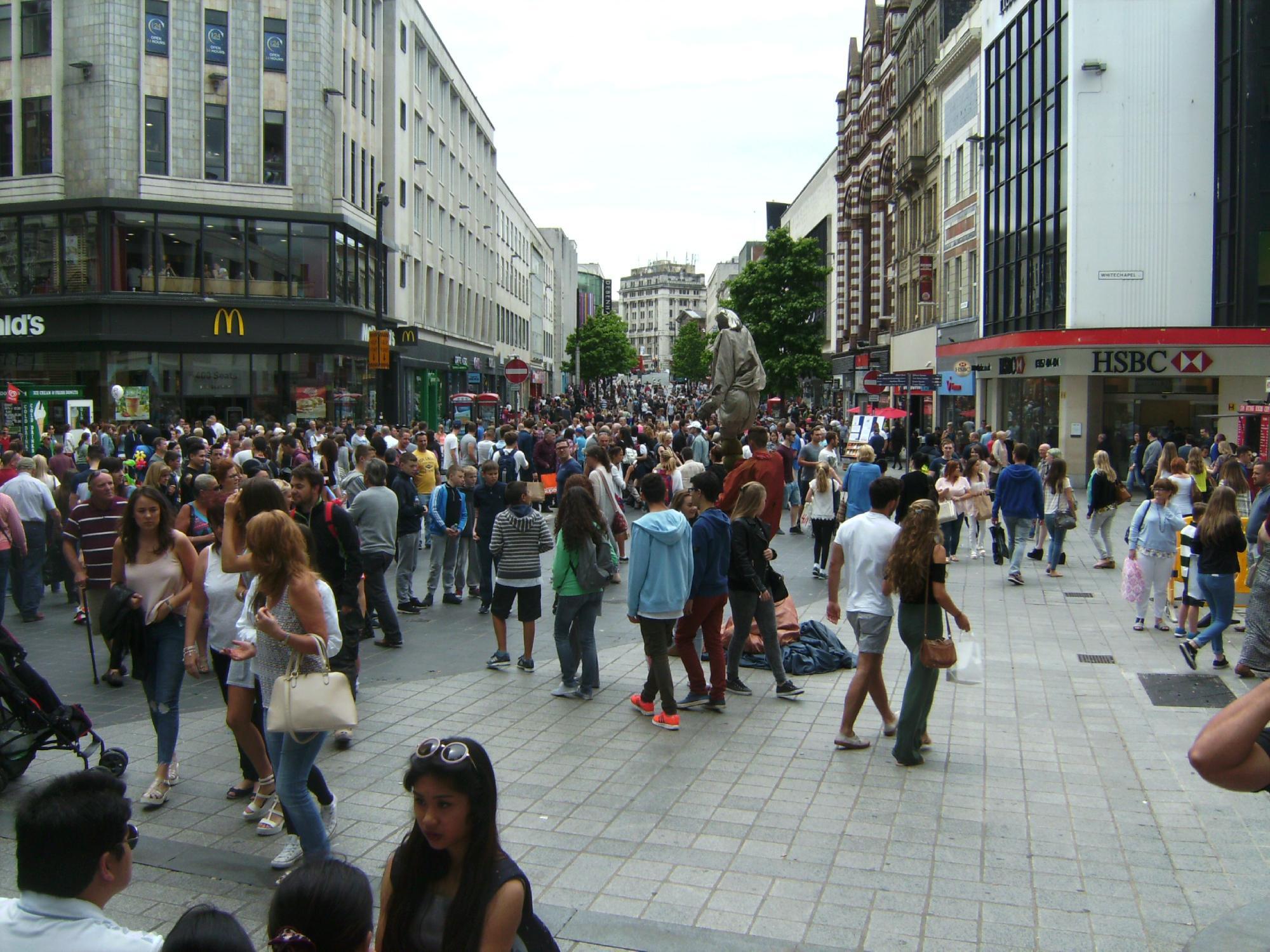 Queen Square Travel Centre