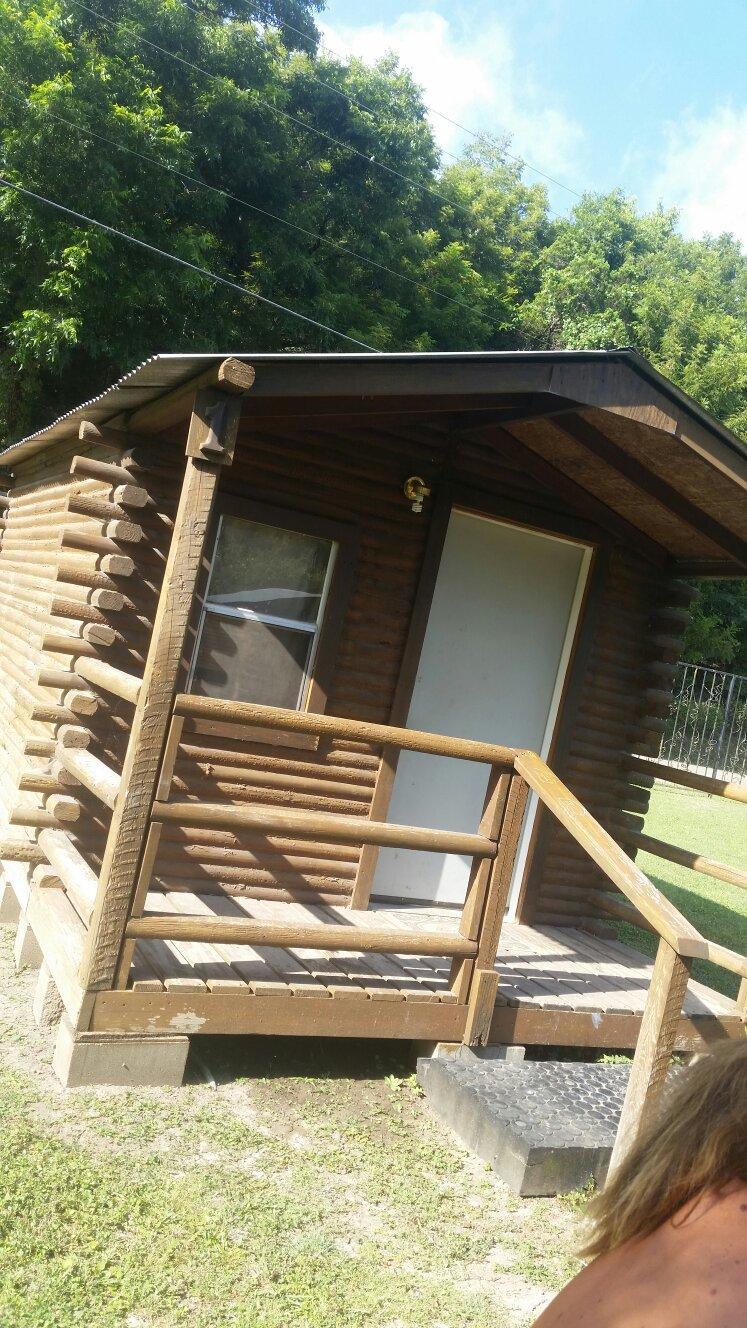 Mountain Breeze Campground and River Outfitter
